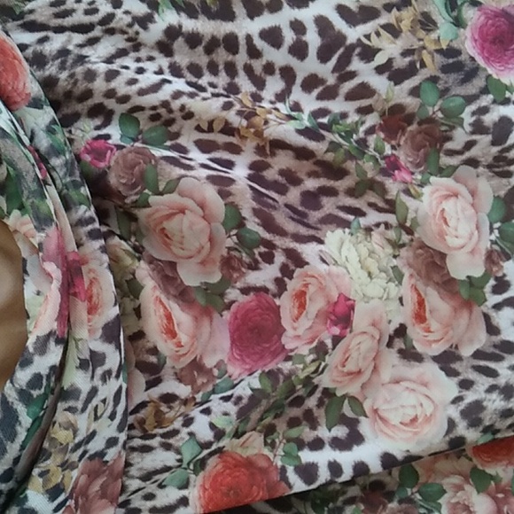 A-BUY NOW- NWOT Fashion Nova Floral Maxi Dress - Picture 3 of 10